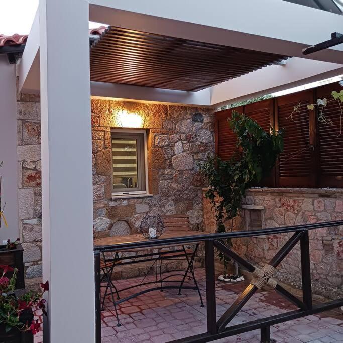 Appartement Boutique Eptalofos 15Min From Airport And Sea à Kouvarás Extérieur photo