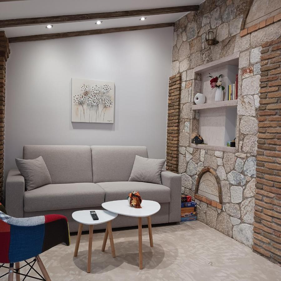 Appartement Boutique Eptalofos 15Min From Airport And Sea à Kouvarás Extérieur photo