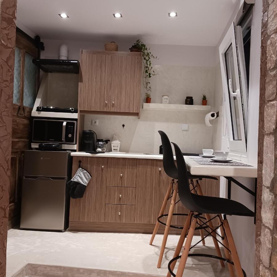 Appartement Boutique Eptalofos 15Min From Airport And Sea à Kouvarás Extérieur photo