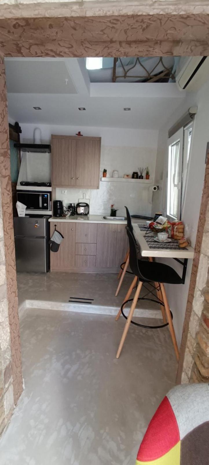 Appartement Boutique Eptalofos 15Min From Airport And Sea à Kouvarás Extérieur photo